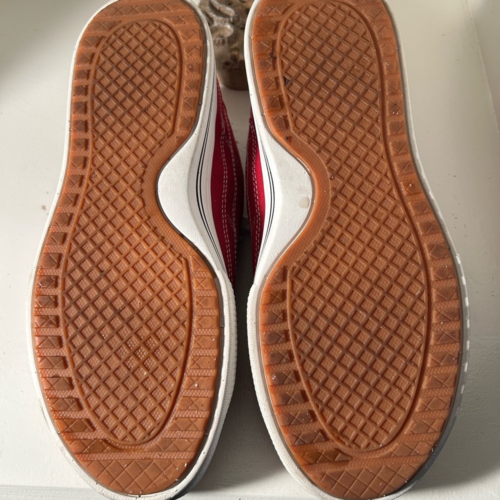 Skechers Women’s Red Arch Fit Arcade Slip In Sneakers - Picture 5 of 5